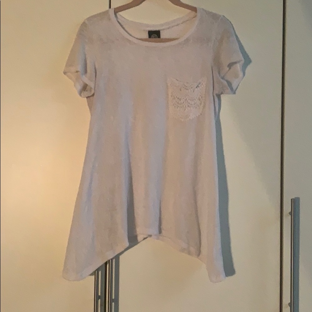 Bobeau shirt with front pocket